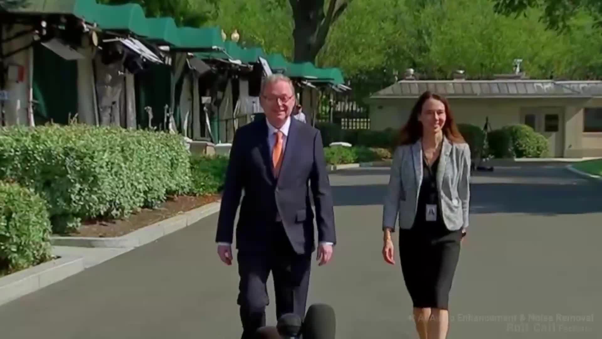 Press Briefing: Kevin Hassett Speaks to Reporters Outside the White House - July 30, 2025