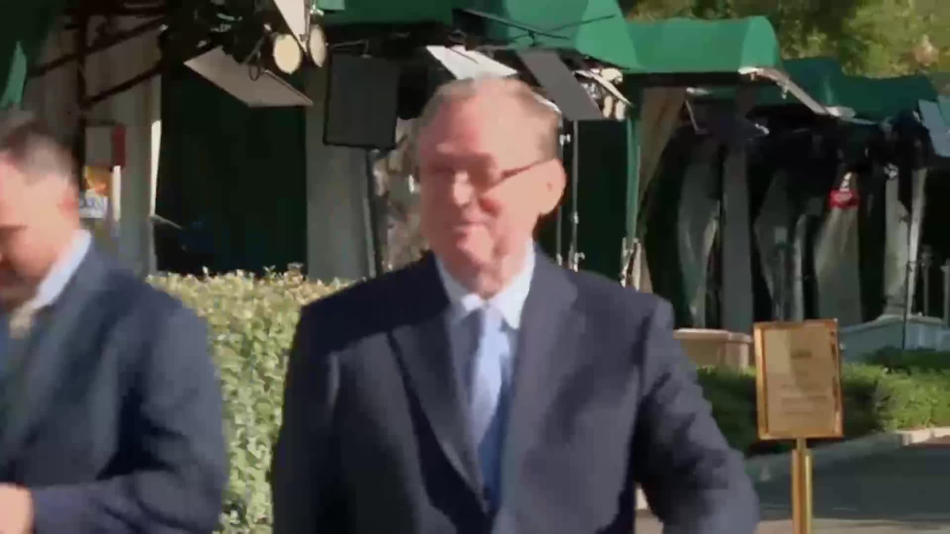 Press Briefing: Kevin Hassett Speaks to Reporters Outside the White House - August 27, 2025