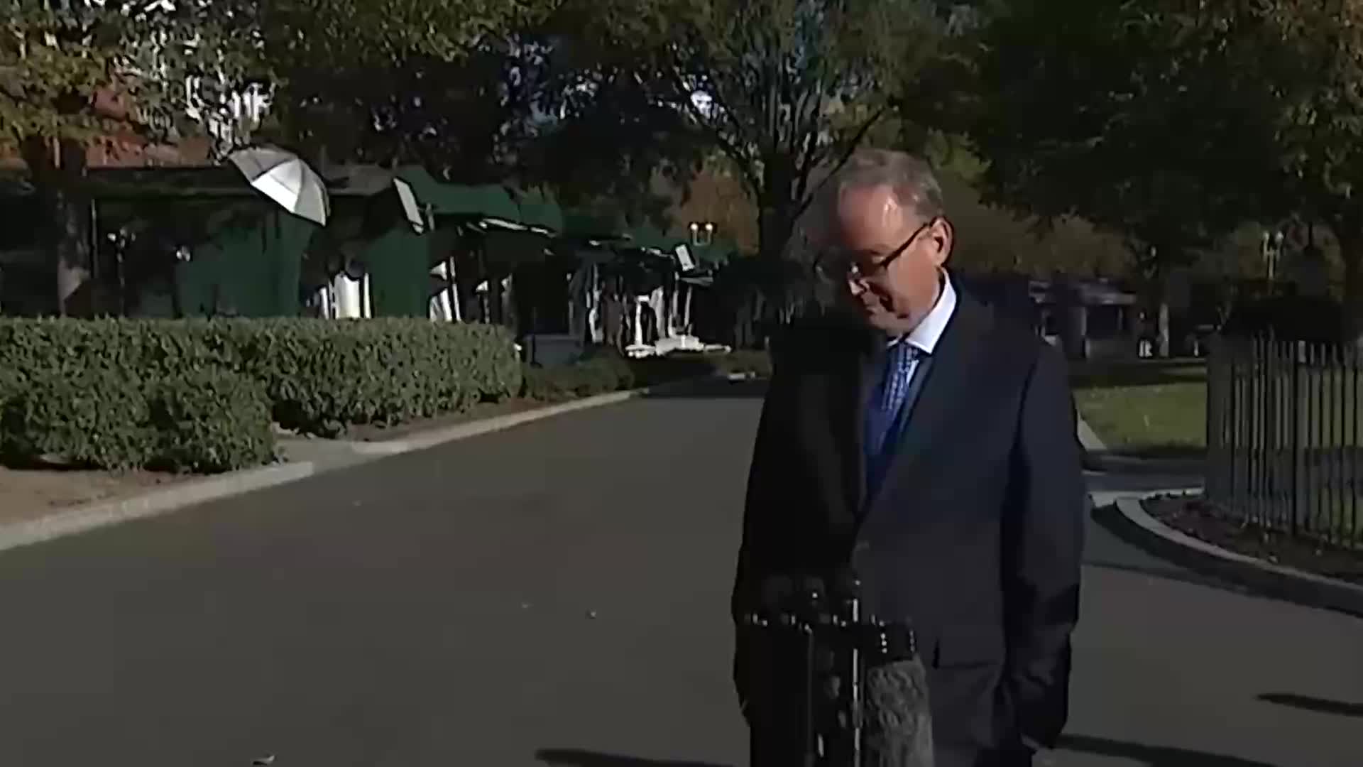 Press Briefing: Kevin Hassett Speaks to Reporters Outside the White House - October 24, 2025