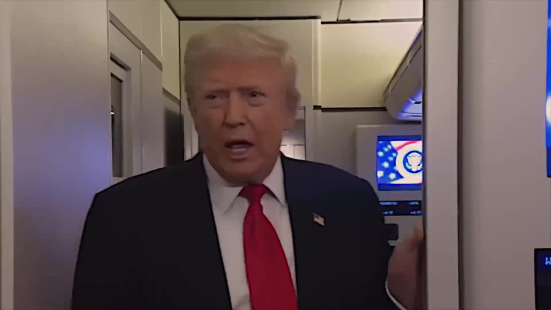 Press Gaggle: Donald Trump Speaks to Reporters on Board Air Force One - November 2, 2025