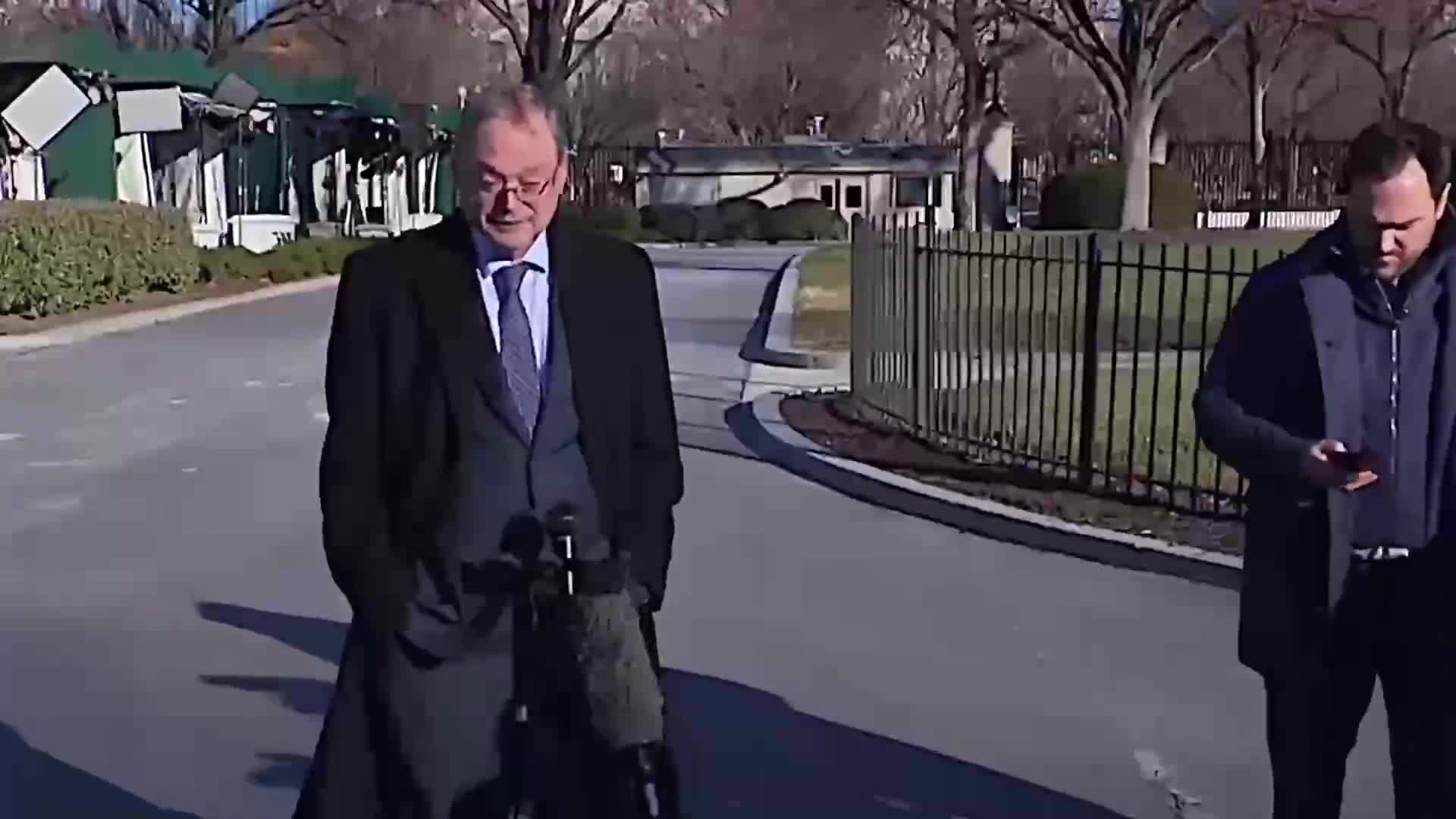 Press Briefing: Kevin Hassett Speaks to Reporters Outside the White House - December 16, 2025