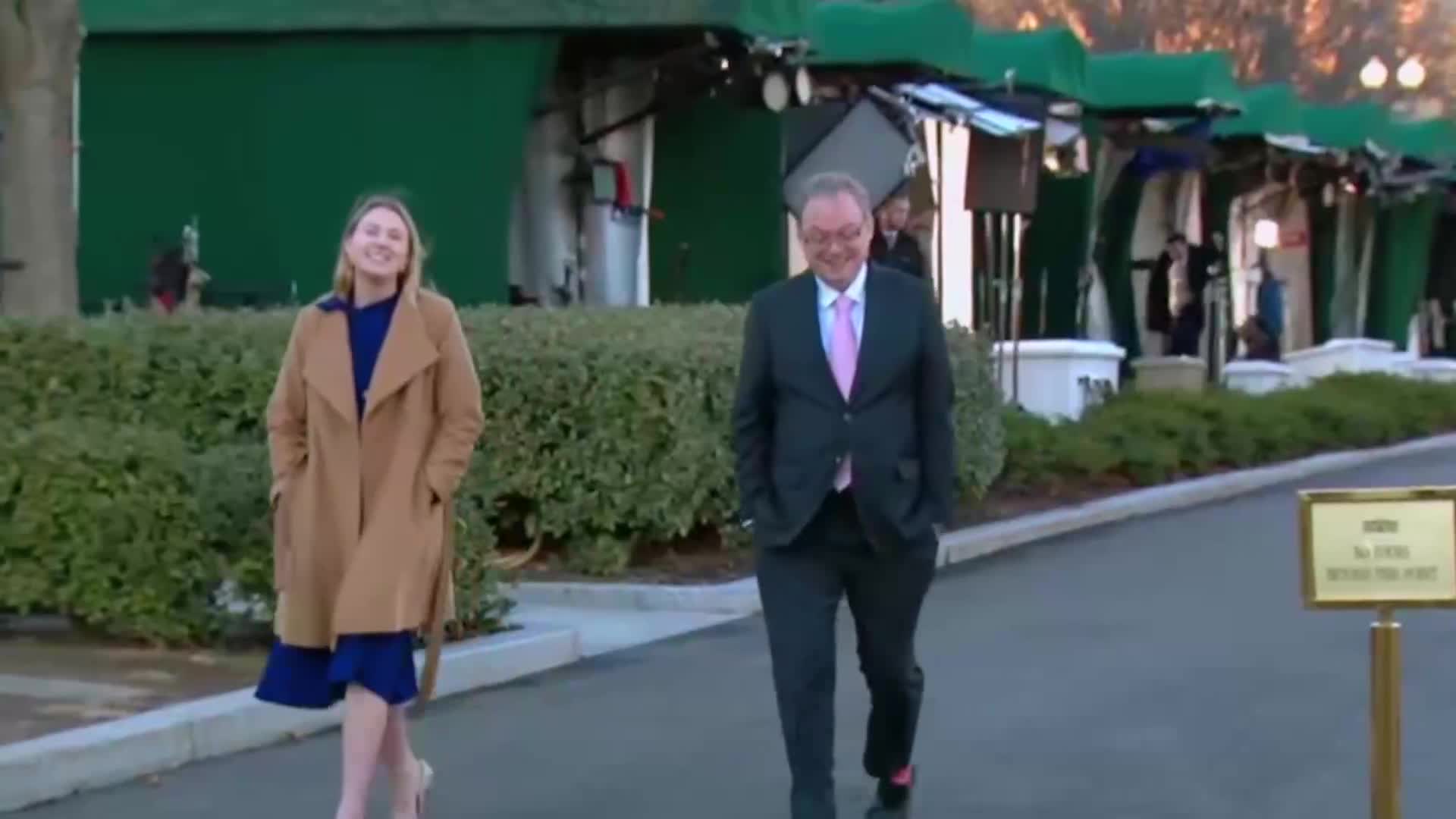 Press Briefing: Kevin Hassett Speaks to Reporters Outside the White House - December 19, 2025