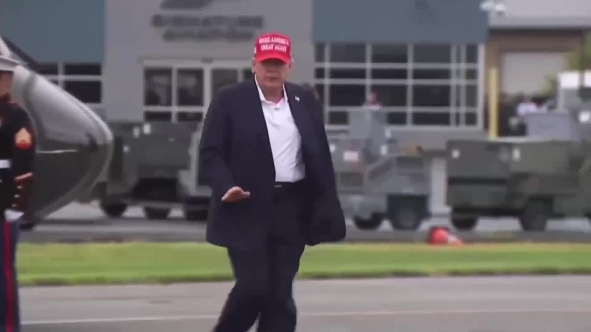 Press Gaggle: Donald Trump Speaks Briefly to Reporters Before Air Force One Departure - August 16, 2026